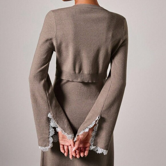 Elegant Women's Sleeveless Lace Trim Dress with Cardigan Set - Picture 2 of 14